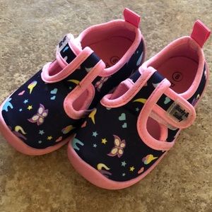 Kids Size 8 Water Shoes